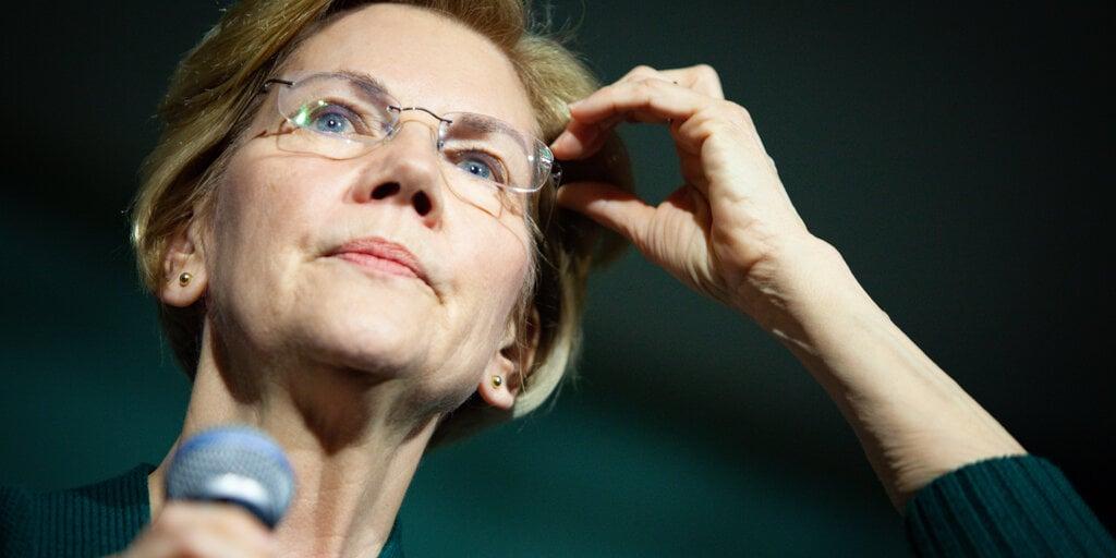 Elizabeth Warren's Bold Call for a Huge Rate Slash by the Fed Chair